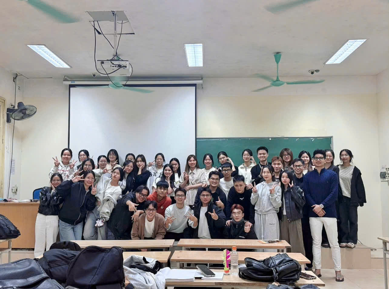 ngành Thương mại điện tử Đại học Thủy Lợi